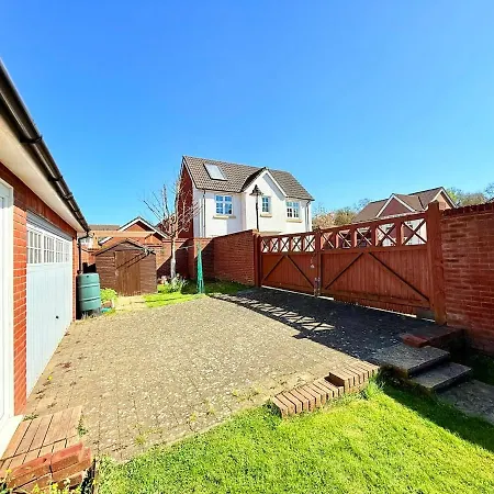 Stunning Spacious House With Karaoke & Ping Pong! * 브리스틀