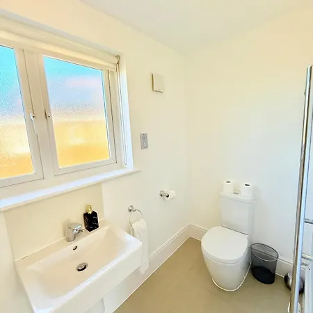 Holiday home Stunning Spacious House With Karaoke & Ping Pong! Bristol